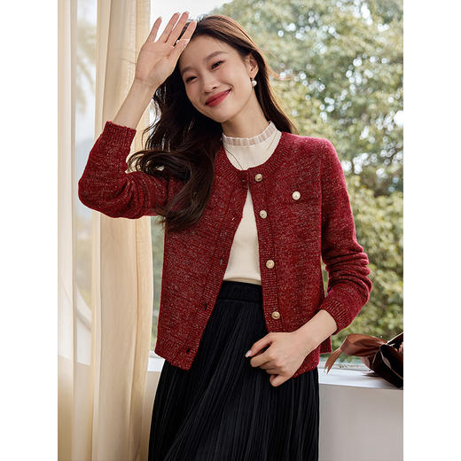【1件75折】熙世界法式红色针织开衫女小香风2025秋冬新款羊毛混纺毛衣短外套 商品图1