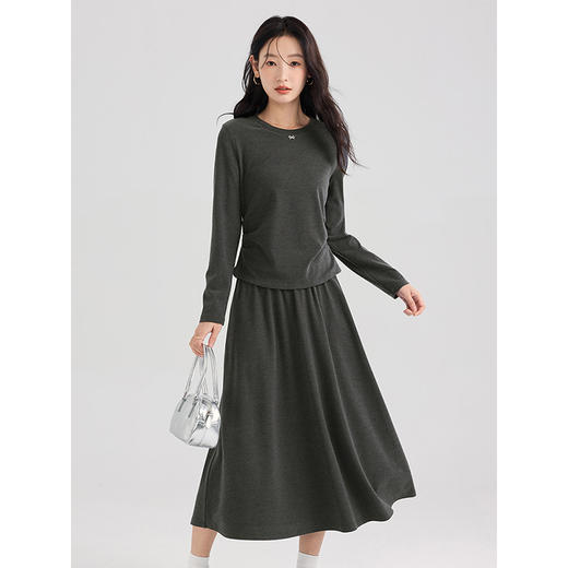 【专属特价】熙世界格雷系秋装搭配一整套休闲高级感灰色上衣半身裙两件套装 商品图1