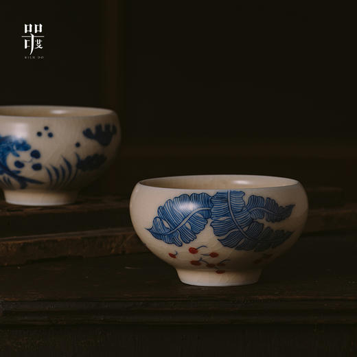 问鼎器度汝窑鹅黄青花平口杯（相思红豆蕉青莲）（鱼藻纹）（缺货） 商品图0