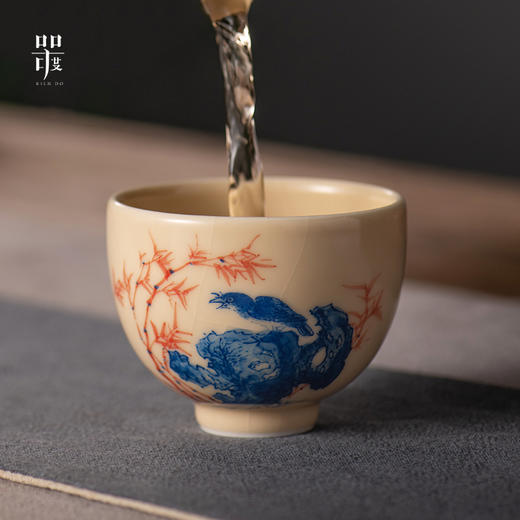 问鼎器度汝窑鹅黄青花博容杯(红竹蓝石图)（缺货） 商品图3