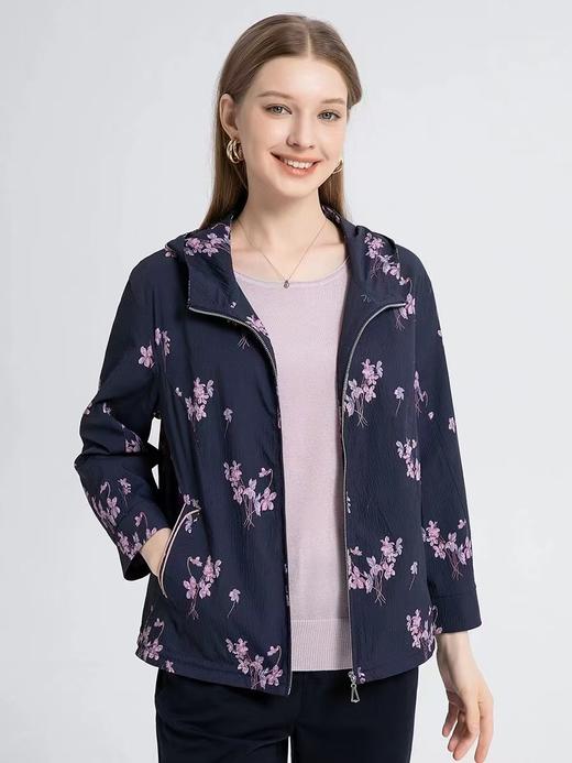 4F赏心岁月 连帽夹克 商品图0