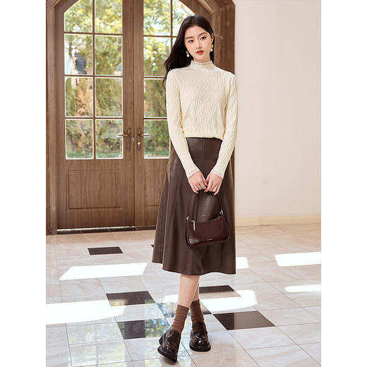 【年终特卖】熙世界2025秋冬款半高领杏色针织毛衣长袖内搭修身菱格打底小衫 商品图4