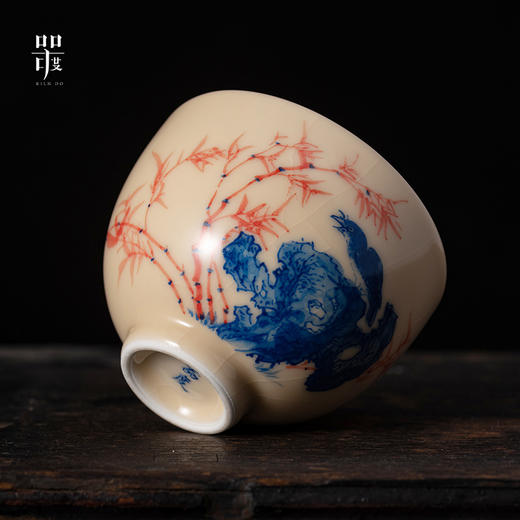 问鼎器度汝窑鹅黄青花博容杯(红竹蓝石图)（缺货） 商品图1