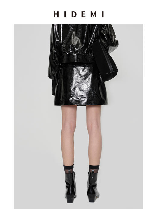HIDEMI 进口激光涂层裂纹感羊皮极简棒球领拼接拉链短款外套皮衣大衣套装 外套/半裙 商品图6