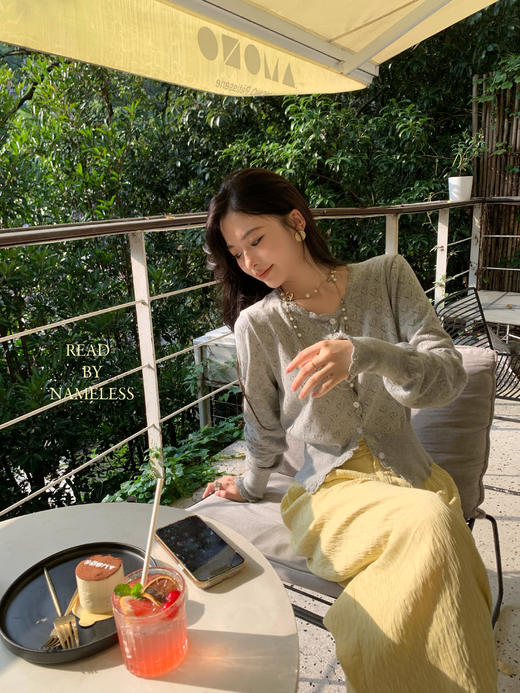 Read Nameless /灰色爱心钩织开衫+马德里黄裤子 商品图6