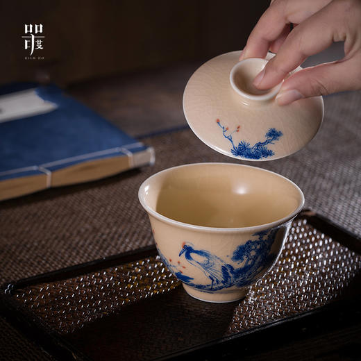 问鼎器度汝窑鹅黄青花博雅盖碗（江山如画）（牡丹松鹤）（缺货） 商品图3