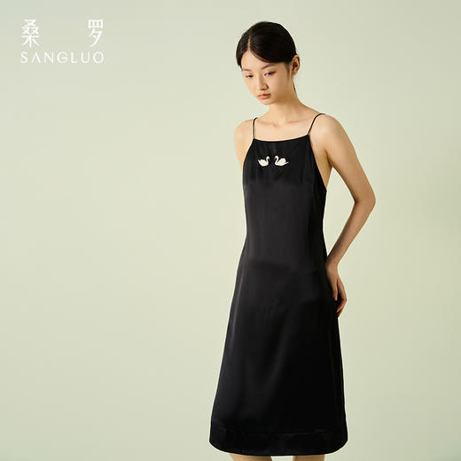 桑罗天鹅刺绣真丝吊带裙黑色细肩带抹胸连衣裙收腰显瘦睡裙 商品图2