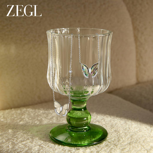 ZEGL设计师梦蝶系列贝母蝴蝶项链女款2024新款轻奢小众锁骨链饰品 商品图3