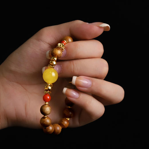 <有书独家>花好月圆鸡油黄蜜蜡沉香手串（烨辉专享） 商品图3