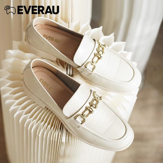 EVERAU精美别致五金扣饰点缀鞋面新款春夏乐福经典女鞋EA7023 商品图1