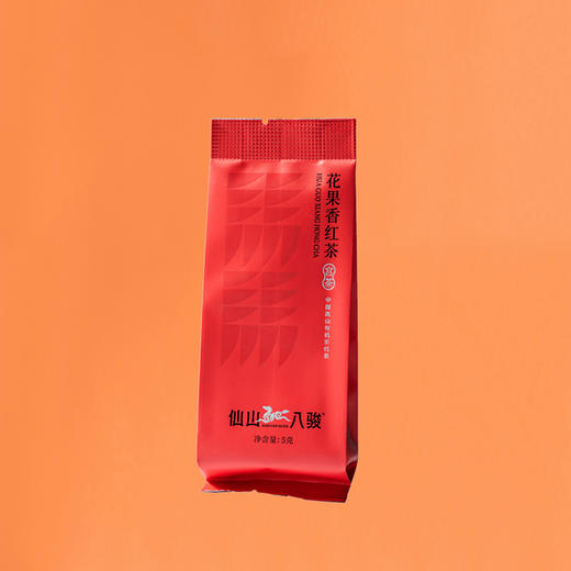 仙山八骏 |有机花果香红茶 50克/盒(5克X10泡) PVC盒简装 商品图0