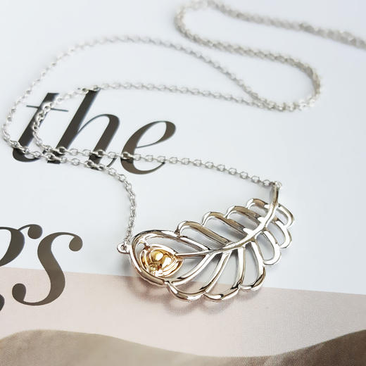 【天然正品】AU750白金时尚简约款0.190克拉羽毛造型钻石吊坠项链230824NJ11+  现售价：3680！ 商品图5