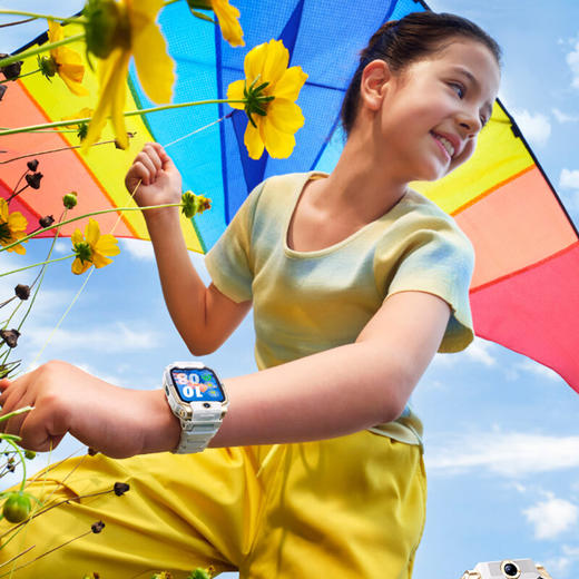 小天才儿童电话手表Z10少年版【新品】雪域白定位升级学生儿童4G视频双摄定位男孩女孩礼物 商品图5