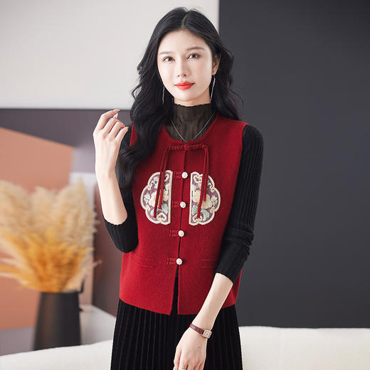 CC-9-6925新中式盘扣刺绣针织马甲开衫女春秋短款宽松无袖外穿毛衣外套上衣 商品图2