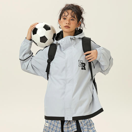 【高级感满满❗️户外冲锋夹克】整体OVERSIZE版型，男女同款复古潮牌，轻松自由搭，新款春秋户外防风防水登山服，工装男士情侣外套L 商品图2