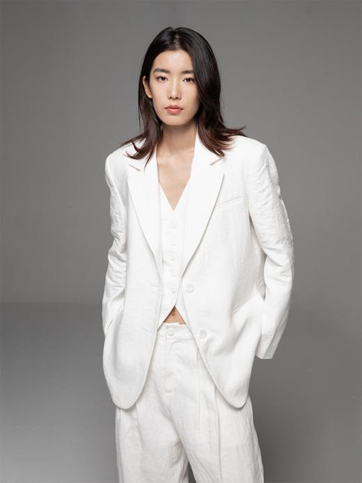 LIYIHAN 2024新款白色亚麻西装外套女休闲西服套装三件套高级感 商品图0