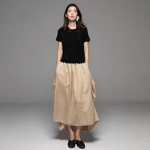 LIYIHAN设计师品牌 24春夏新款原创气质优雅褶皱松紧腰半身裙 商品图0