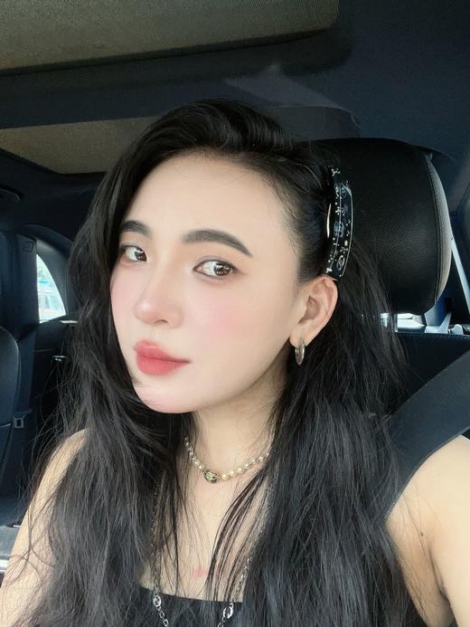 香奈儿大号珐琅树脂发夹 商品图4