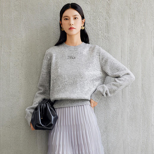 玳莎亮片灰色圆领毛针织衫女2024秋季新款显瘦柔软套头长袖毛衣  EC33302 商品图0