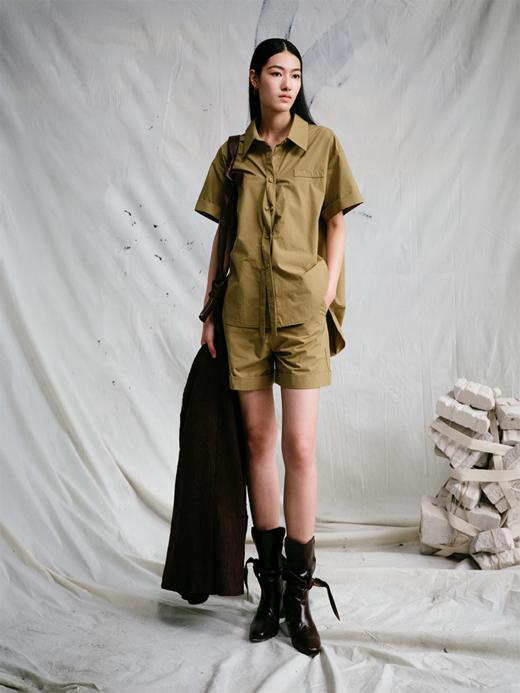 【明星推荐】LIYIHAN 门襟缠绕编织感短袖衬衫棉设计感24新女上衣 商品图3