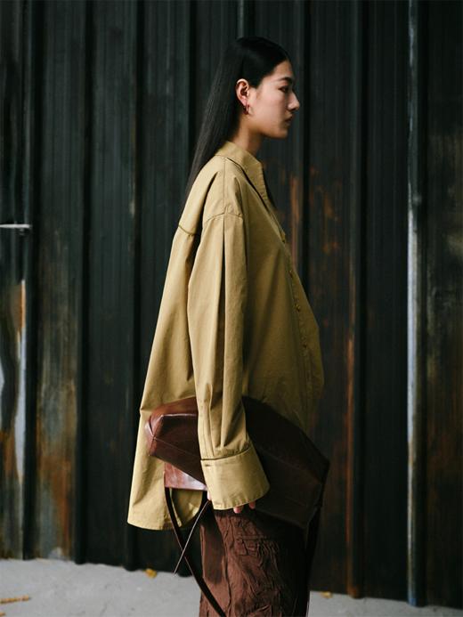 LIYIHAN 卡其色简约宽松廓形衬衫长袖女24春秋新款设计感小众百搭 商品图3