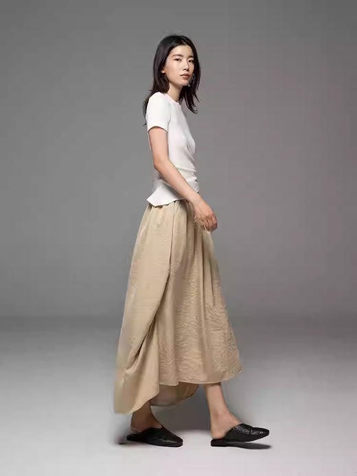 LIYIHAN设计师品牌 24春夏新款原创气质优雅褶皱松紧腰半身裙 商品图1