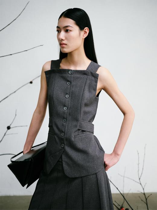 LIYIHAN 一字肩中国风折角收腰上衣气质女收腰显瘦OL通勤马夹内搭 商品图3