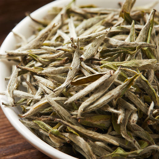 （买一送一）2024大师手作白毫银针（特级）， 白毫银针金奖大师姜玉辉亲制，一口鲜灵，甘如泉，清如风【G】 商品图0