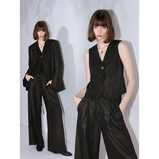 COCOBELLA[商务休闲风]设计感V领西装马夹奢感烫金马甲WS0008 商品图1