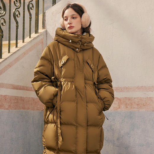 【暖冬内购】两三事冬日来意2024冬季新款时尚拼色抽绳绑带连帽羽绒服外套女 商品图3