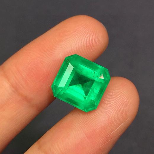 6.64克拉祖母绿裸石 商品图1