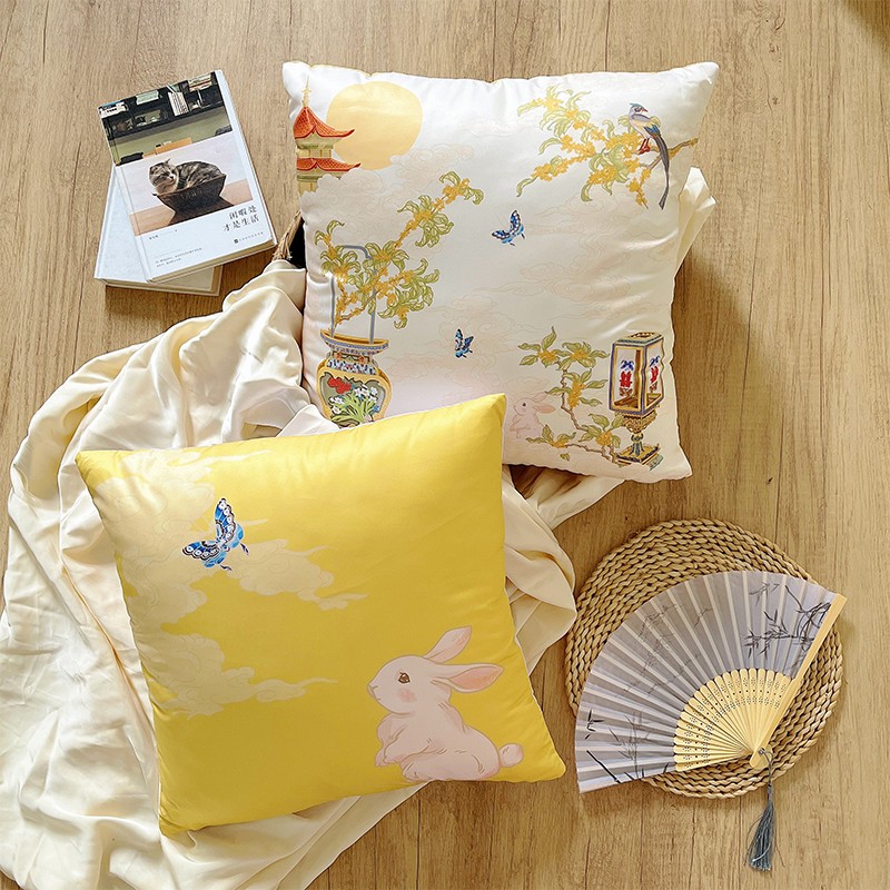 【抱枕】  玉兔戏蝶抱枕