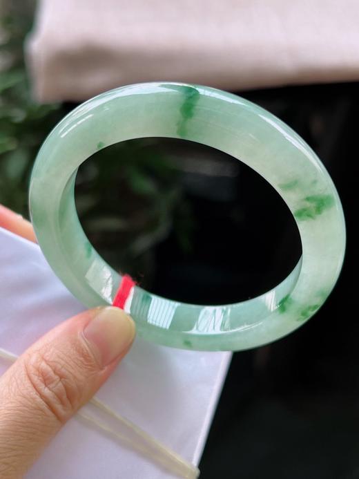 58圈口飘花翡翠手镯 商品图3