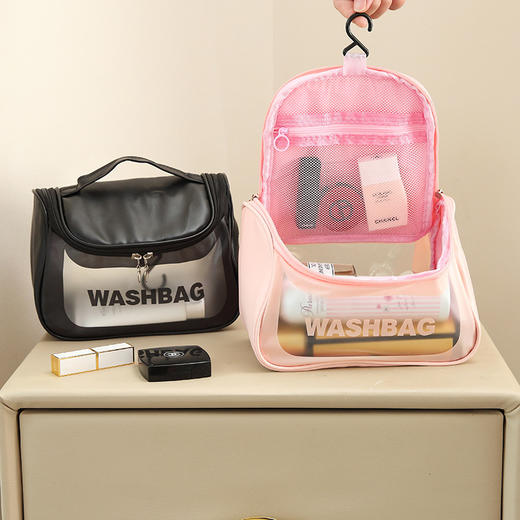 【旅行洗漱化妆包！便携可挂大容量】半圆透明字母洗漱包收纳包携旅行大容量简约防水收纳品洗漱包，透明可视装的再多也能找到。ry 商品图2