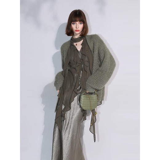 COCOBELLA[璀璨丝光]治愈系针织衫女软糯粗针开衫外套MZ3083 商品图2