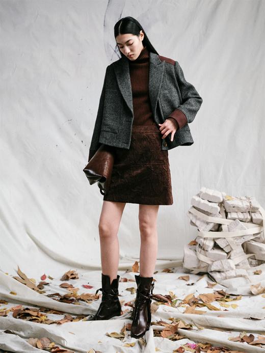 LIYIHAN 秋冬新款麂皮高级复古短款休闲包裙半裙 商品图1
