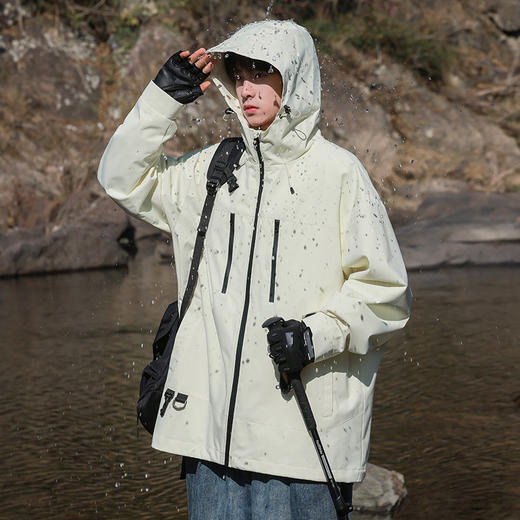 【轻量化出行！山系冲锋衣】整体OVERSIZE版型，男女同款，春秋季男士连帽外，潮牌户外登山休闲美式夹克，情侣防水防风外套L 商品图5