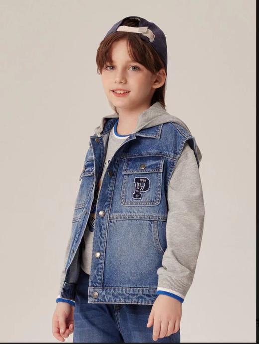 [PawinPaw]B8F小熊童装2024年早秋新款男童牛仔连帽马甲舒适好搭PCVJE3811M 商品图0