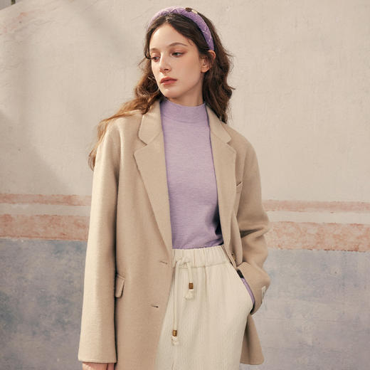 【暖冬内购】两三事 儒雅之举 2024冬季新款简约单排扣翻领羊毛呢外套女宽松 商品图1