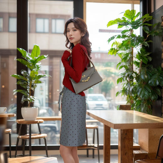 9/6奢姿大码女装2024秋季减龄波点T恤半身裙两件套胖妹妹时尚套装9943962111 商品图3