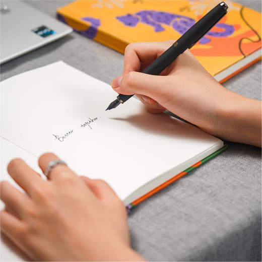 咔哒心系列棉麻笔记本 商品图1