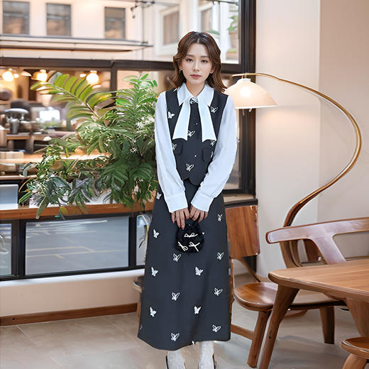 9/6奢姿大码女装2024秋季减龄蝴蝶马甲半身裙两件套胖妹妹时尚套装9943934052 商品图1