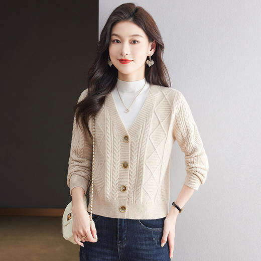长袖厚款羊毛针织开衫，气质v领毛衣外套CC- 9-6913 商品图2