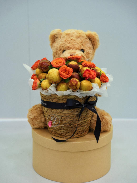 【2025.教师节】小熊水果抱抱桶129（现货，下单即可到店自提） 商品图1