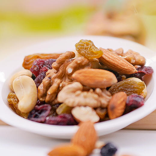 【严选】疆果果果真混得好 每日坚果大礼包B款750g(25g*30包)/箱  （厂家直发） 商品图4