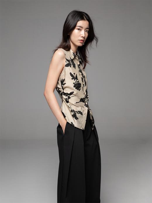 LIYIHAN「原野」24新中式静奢高级感水墨设计V领无袖设计衬衫女 商品图2