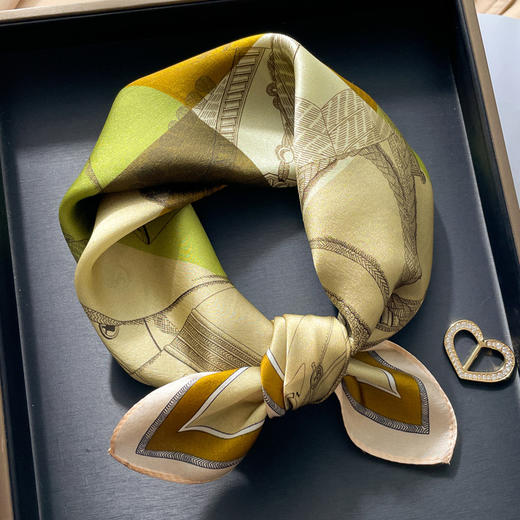 【抖音专属】真丝方巾（24715086-颜色随机） 商品图4