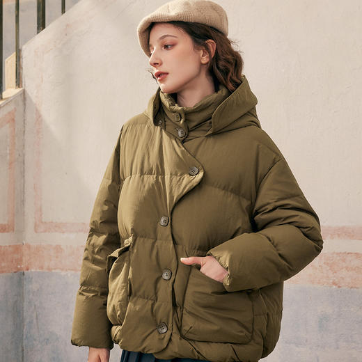 【暖冬内购】两三事 雪落暮林 2024冬季新款不规则单排扣狐狸毛领羽绒服女宽松 商品图1