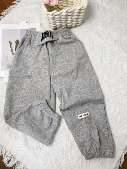 ✅【佑族潮酷炸街刺绣韩版宽松卫裤Y-103】🌸这是一条必入款的运动卫裤 穿上就不想脱下来 ❤️松松软软的 商品图4