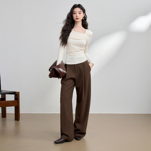 西遇法式温柔气质斜肩长袖T恤女新款薄款初秋穿搭高级感上衣M0043156 商品图1